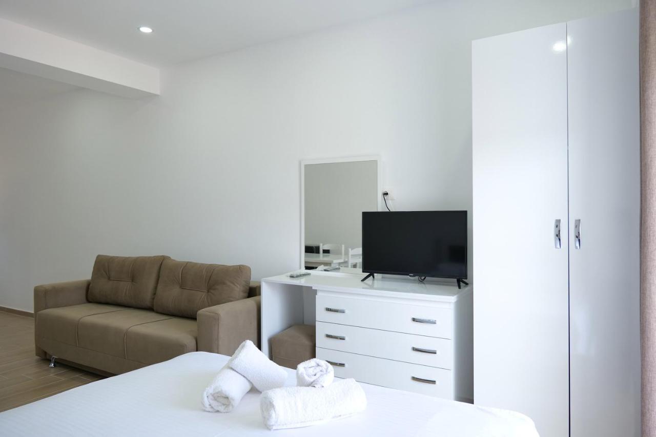 Iljo Apartments Ksamil Exterior photo