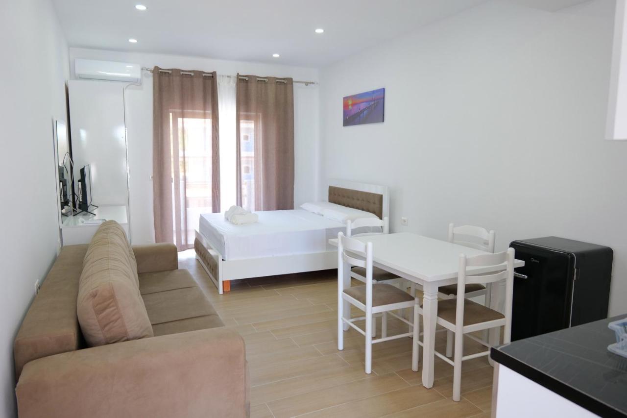 Iljo Apartments Ksamil Exterior photo